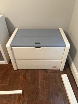 Little tikes Toy Box