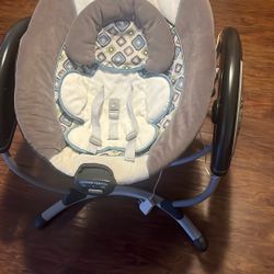 Baby Graco swing 