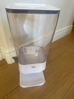 Oxo cereal dispenser