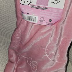Hello Kitty Blanket 