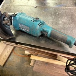 6” Makita Grinder