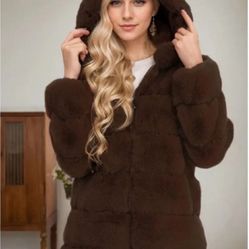 Good condition brown Fur Coat very pretty 😍 