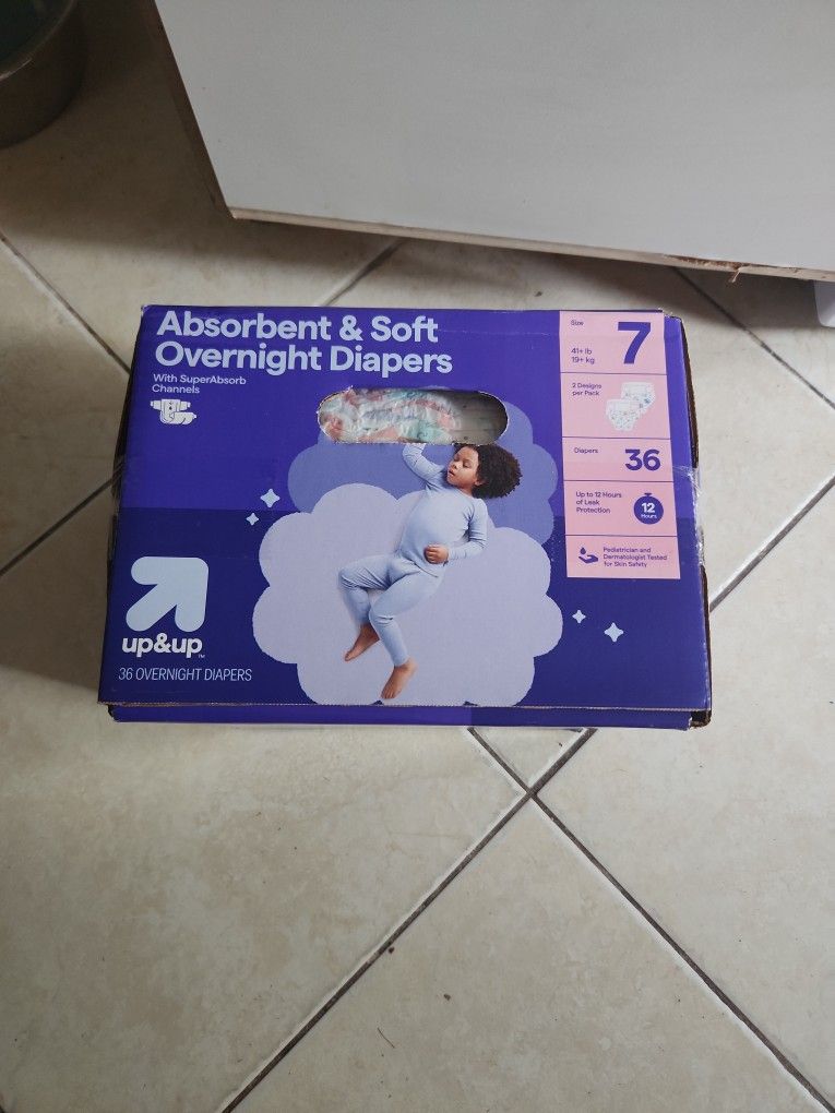 Up And Up Overnight Diapers Size 7 W Wipes