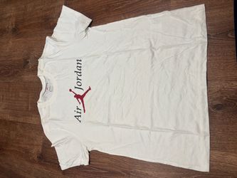 Jordan white t-shirt Size M