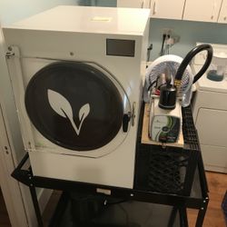 Harvest Right Freeze Dryer -  5 tray Machine