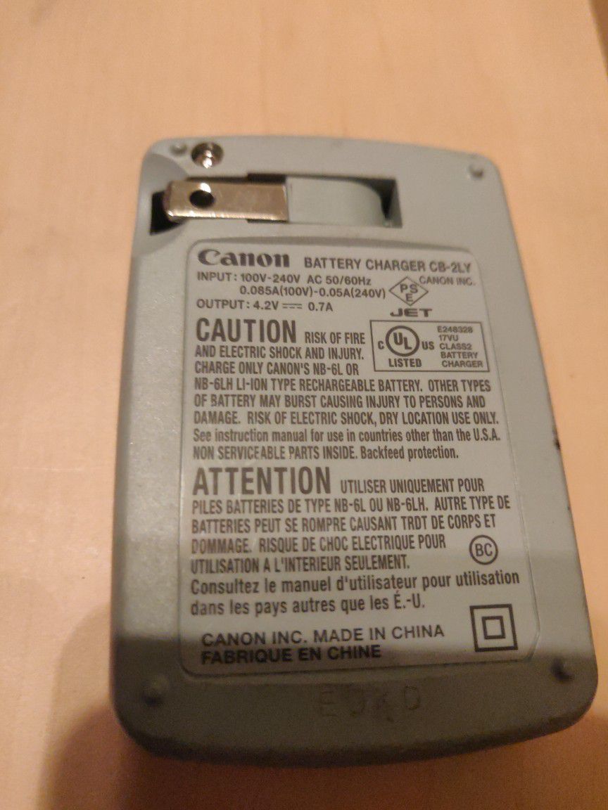Canon CB-2LY 4.2V 0.7A Wall Charger 