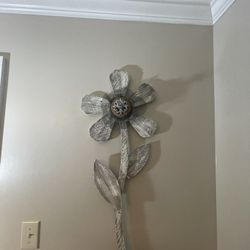 Shabby Chic Beige Wood Flower 37x13
