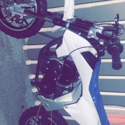 50cc Dirt Bike Starts First Pull