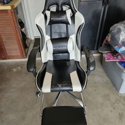 GP Player Gameing Chair ( Massage feature)