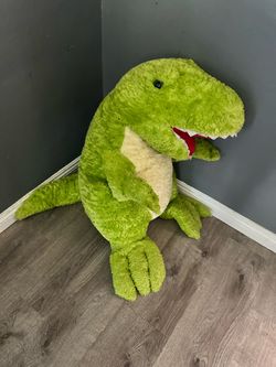 Giant Dinosaur