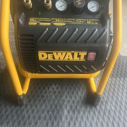 Dewalt Compressor 