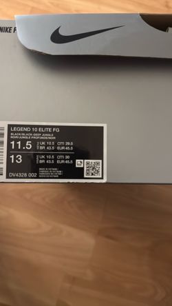 Nike Legend 10 Elite FG Soccer Cleats Size 11.5
