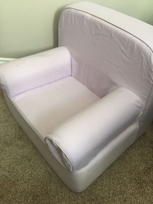 pillowfort medium luna lounge chair