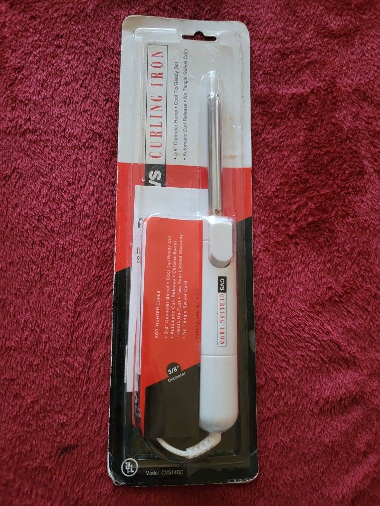 NWT CVS CURLING IRON WHITE SIZE 3/8 "