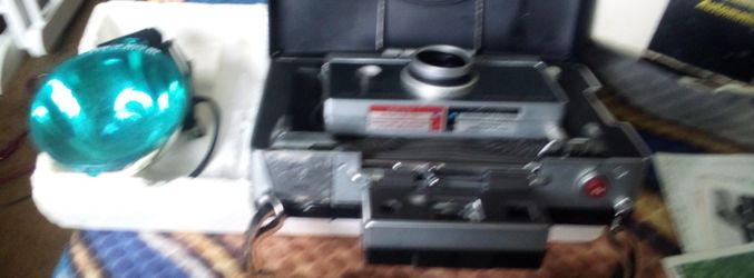 Vintage Ploroid Camera With Flask Bulb And Case