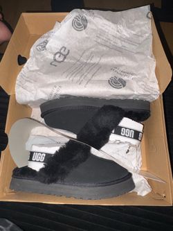 Black Uggs