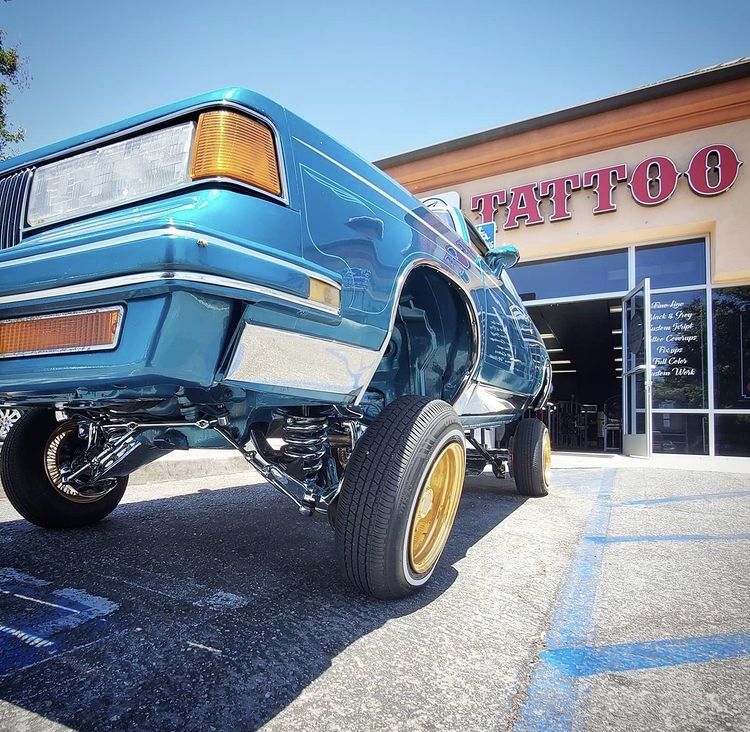 Oldsmobile cutlass