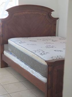 Queen bedroom set available with dresser