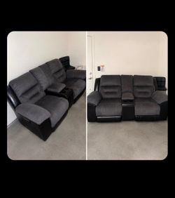 $200 OBO  - Reclining Couch with Cupholders & -Clean – Pickup Only
