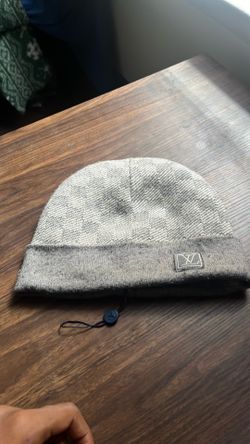 Louis v hat