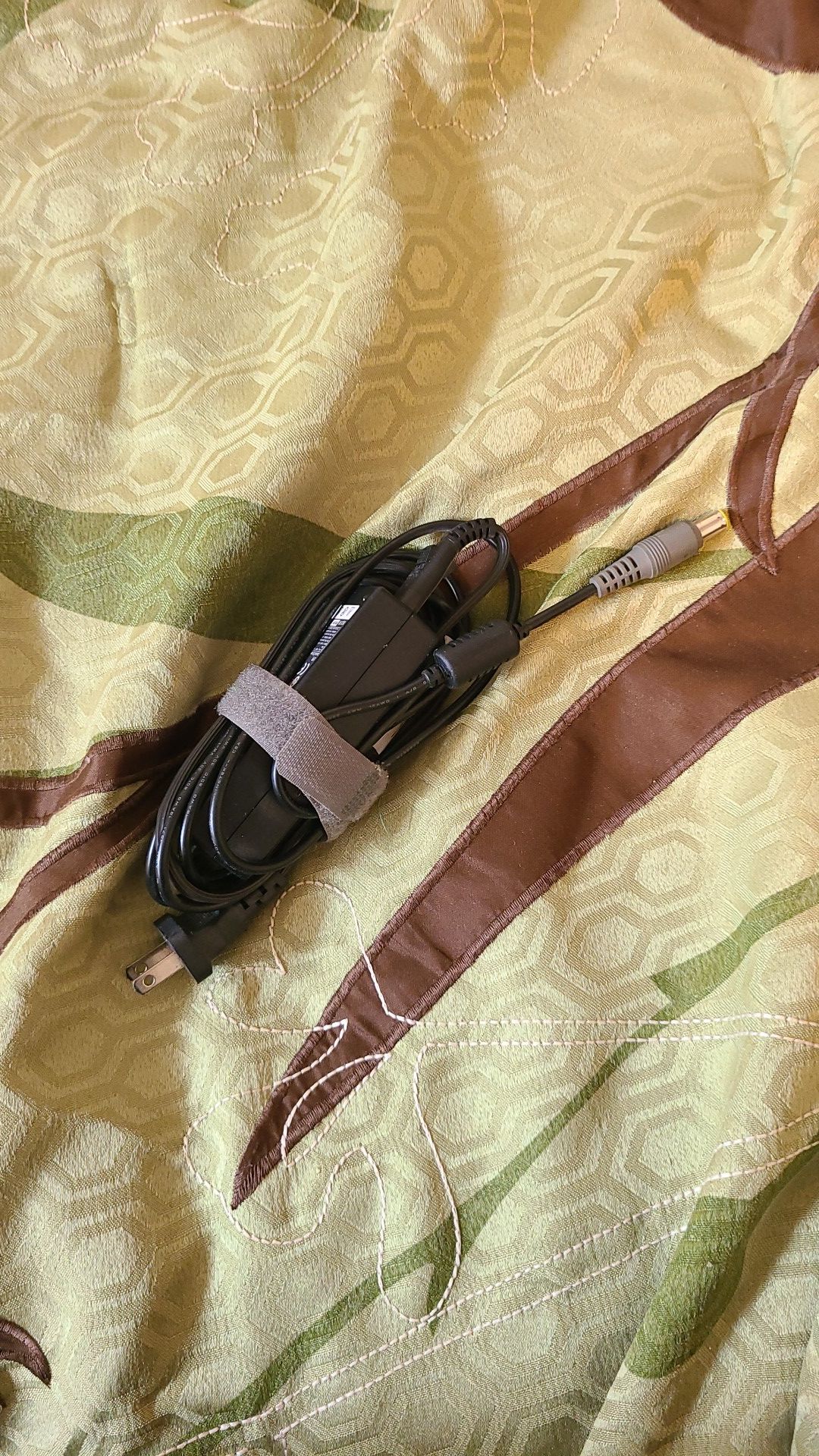 Lenovo,dell,asus laptop charger