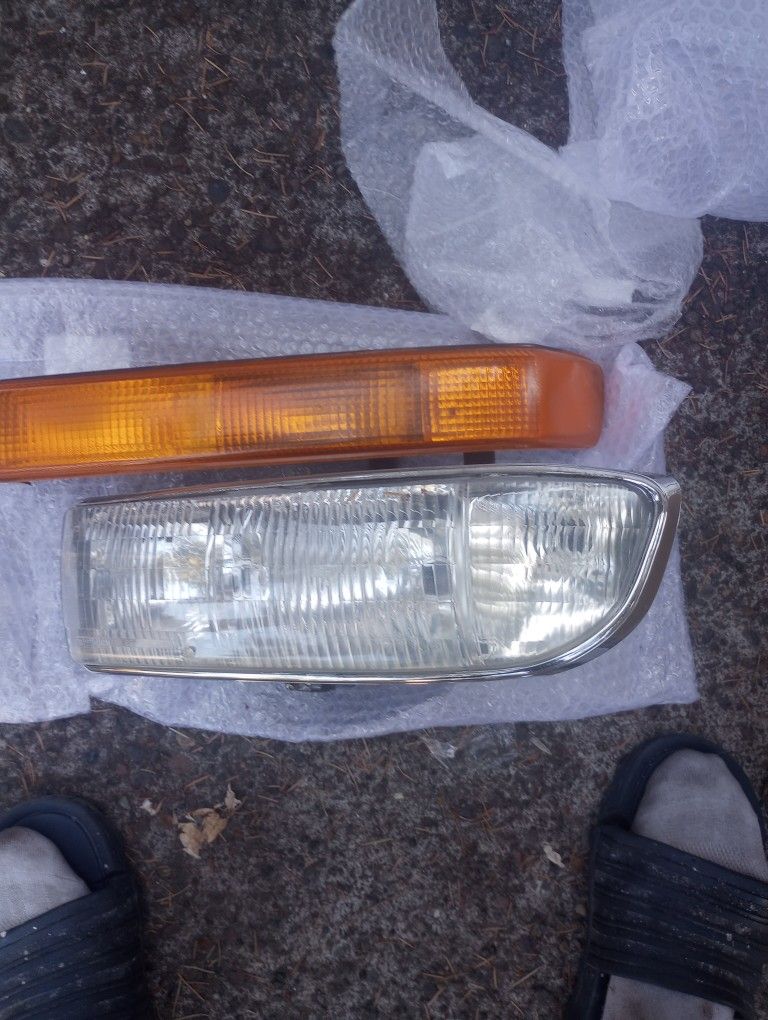 Chevy S 10. Lights