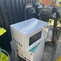 Black+Decker Microwave 