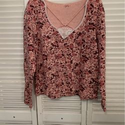 Women’s Long Sleeve Top (size L)