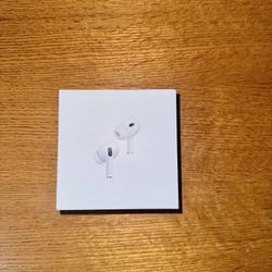 AirPods Pro 2nd Gen – Excellent Condition – Great Price