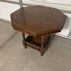 End Table / Coffee Table