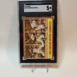 1962 TOPPS - THE SWITCH HITTER CONNECTS #318 - SGC 5 EX 