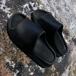Yeezy slide