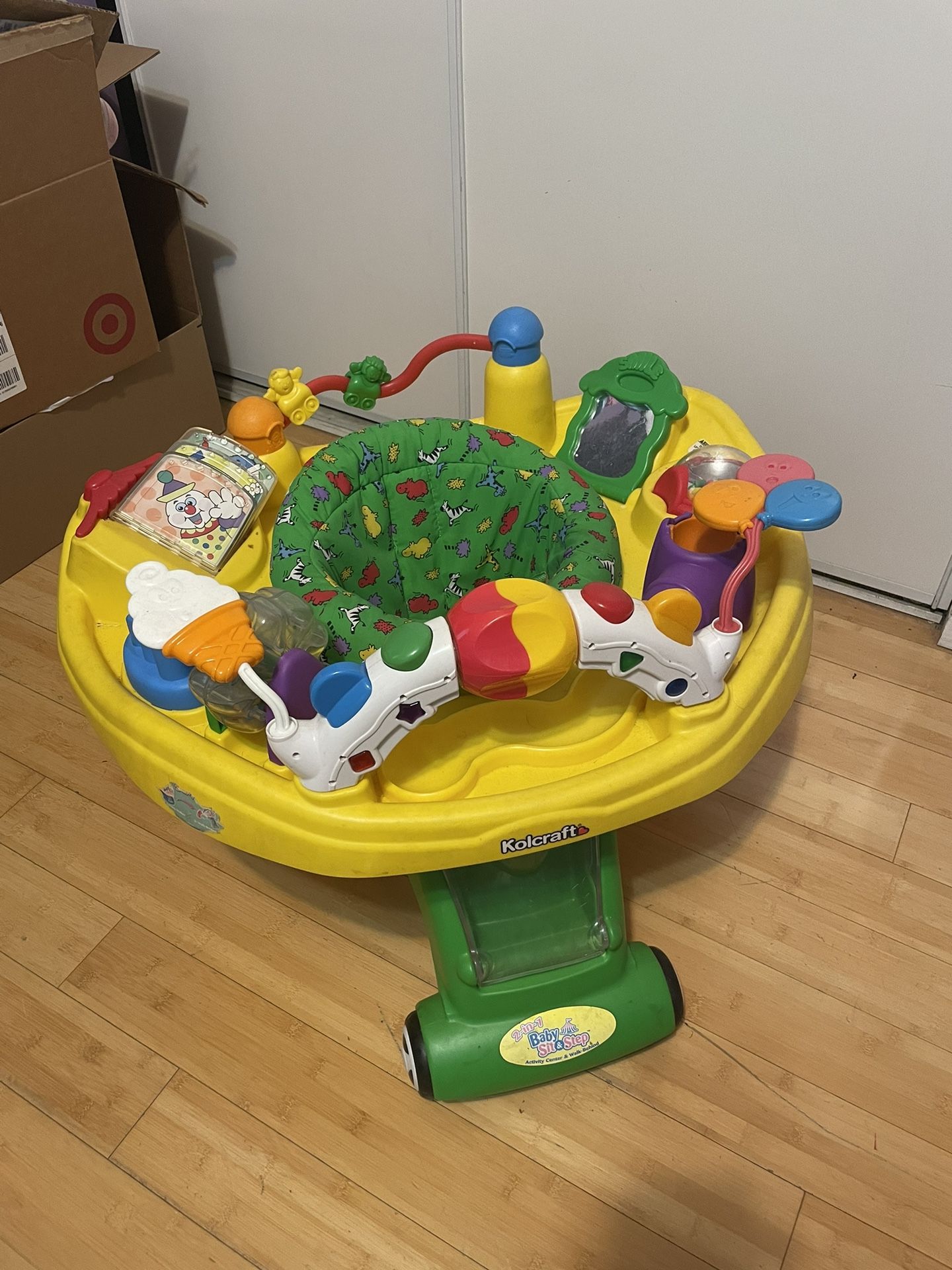 Kolcraft: 2 In 1 Baby Sit & Step, Activity Center & Walk-Behind
