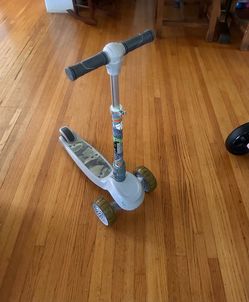 Kids  Scooter Disney Baby Yoda  3 Wheels