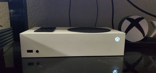 500gb xbox series s with 2tb expansion card