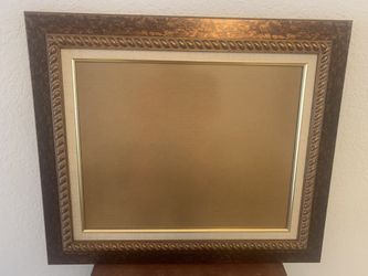 Picture Frames for 16x20 picture. Outside dimensions 23x27