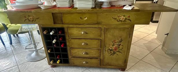 Credenza
