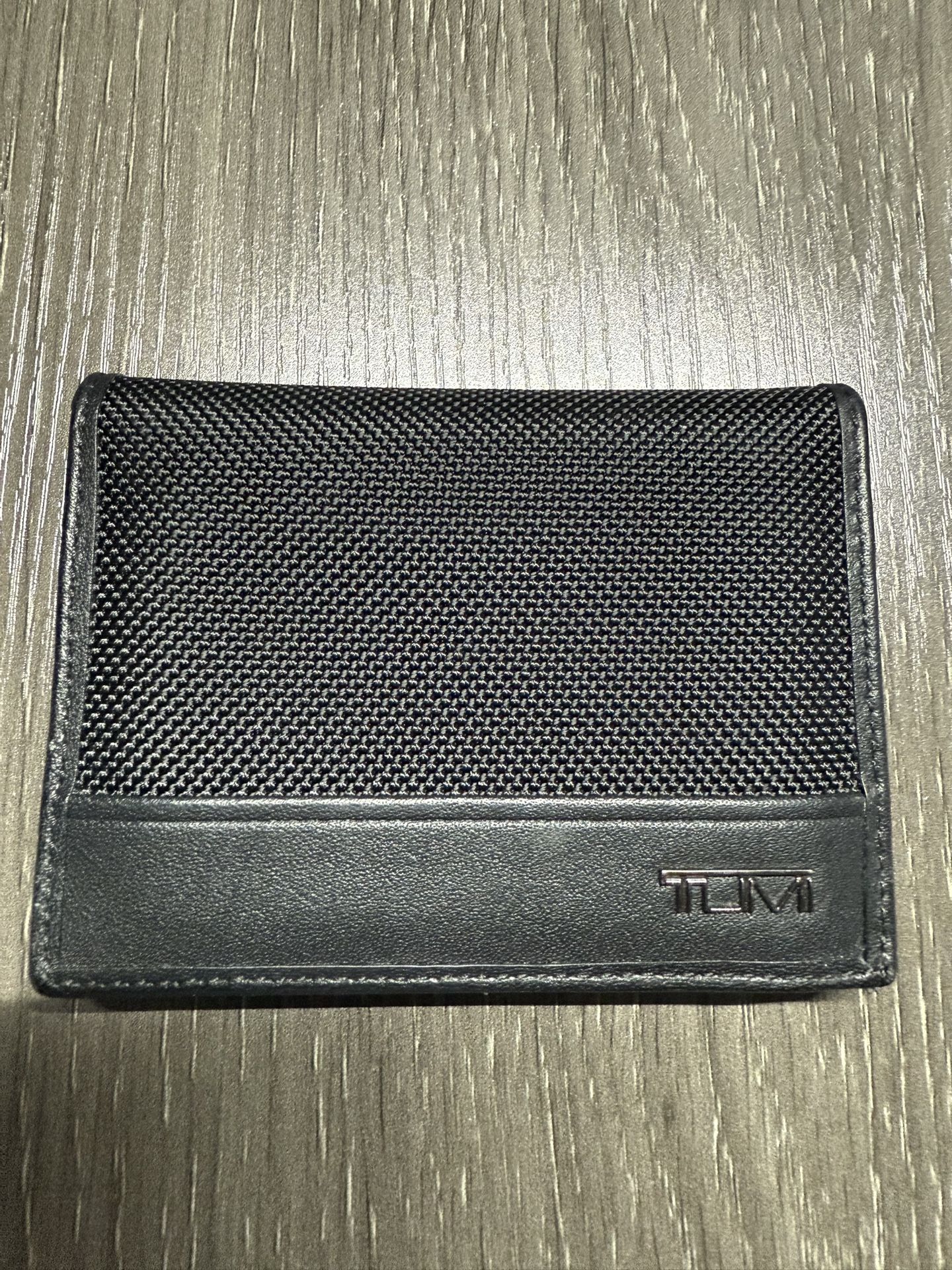 TUMI L-Fold Wallet