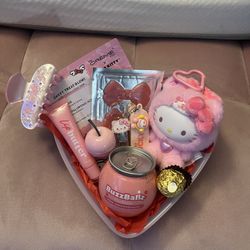 Hello Kitty Valentine Basket