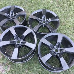 Camaro 245/ R20 Tires & Rims
