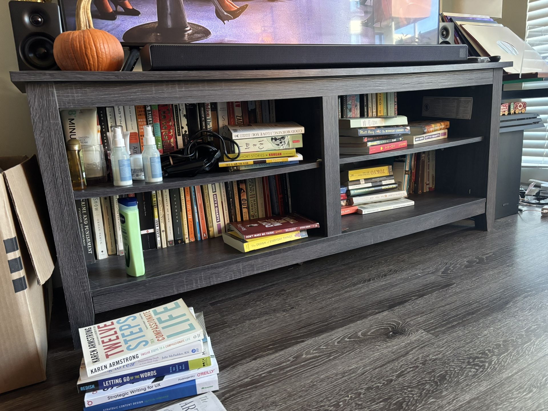 Tv stand