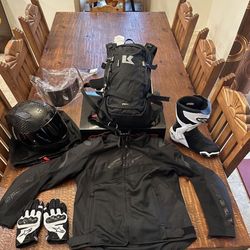 RIDING GEAR | Read Description|