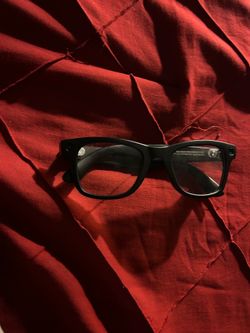 Meta glasses