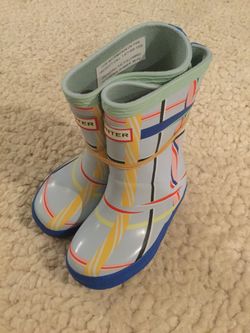 NEW Hunter Rain Boots - Toddler size 7