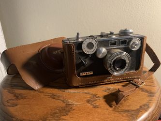 Vintage Argus Camera, Lens & Leather Case