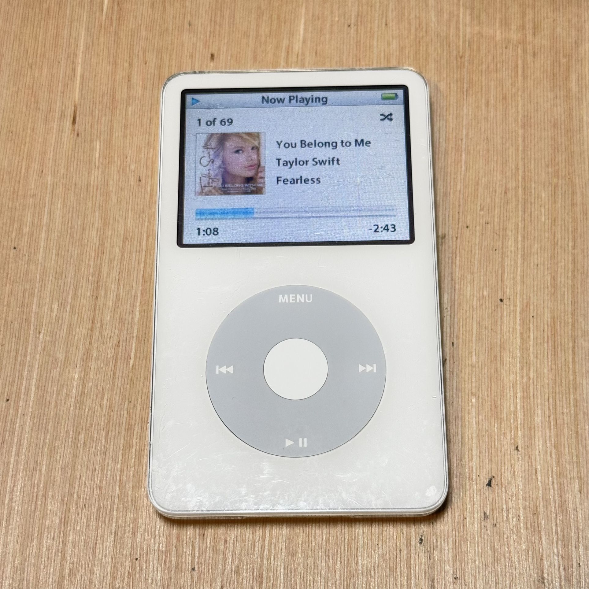 iPod Model:A1136 5thGen 30GB Blk Tested Good w/3051 Songs Good Battery Read Info