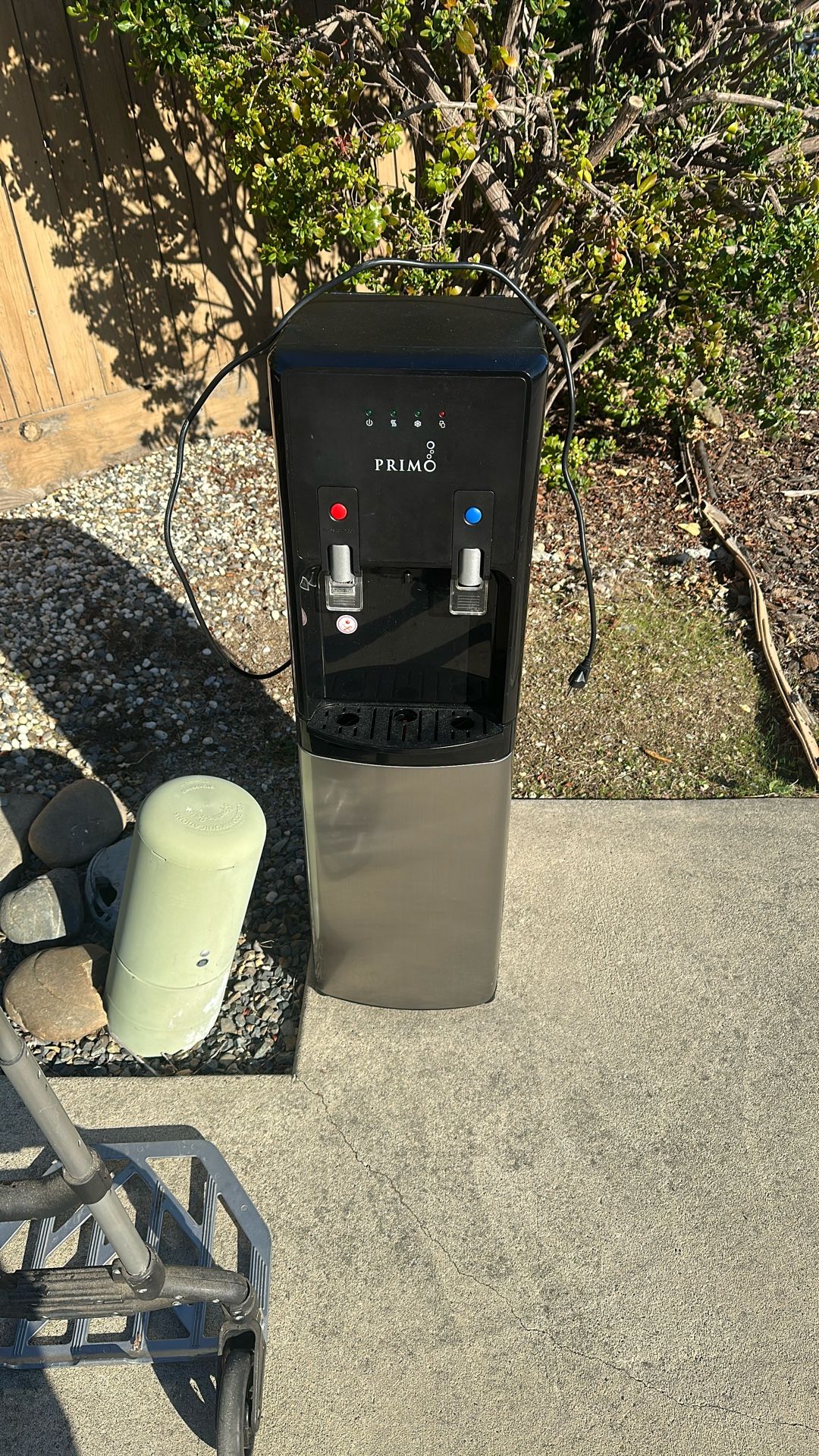 Water Dispenser