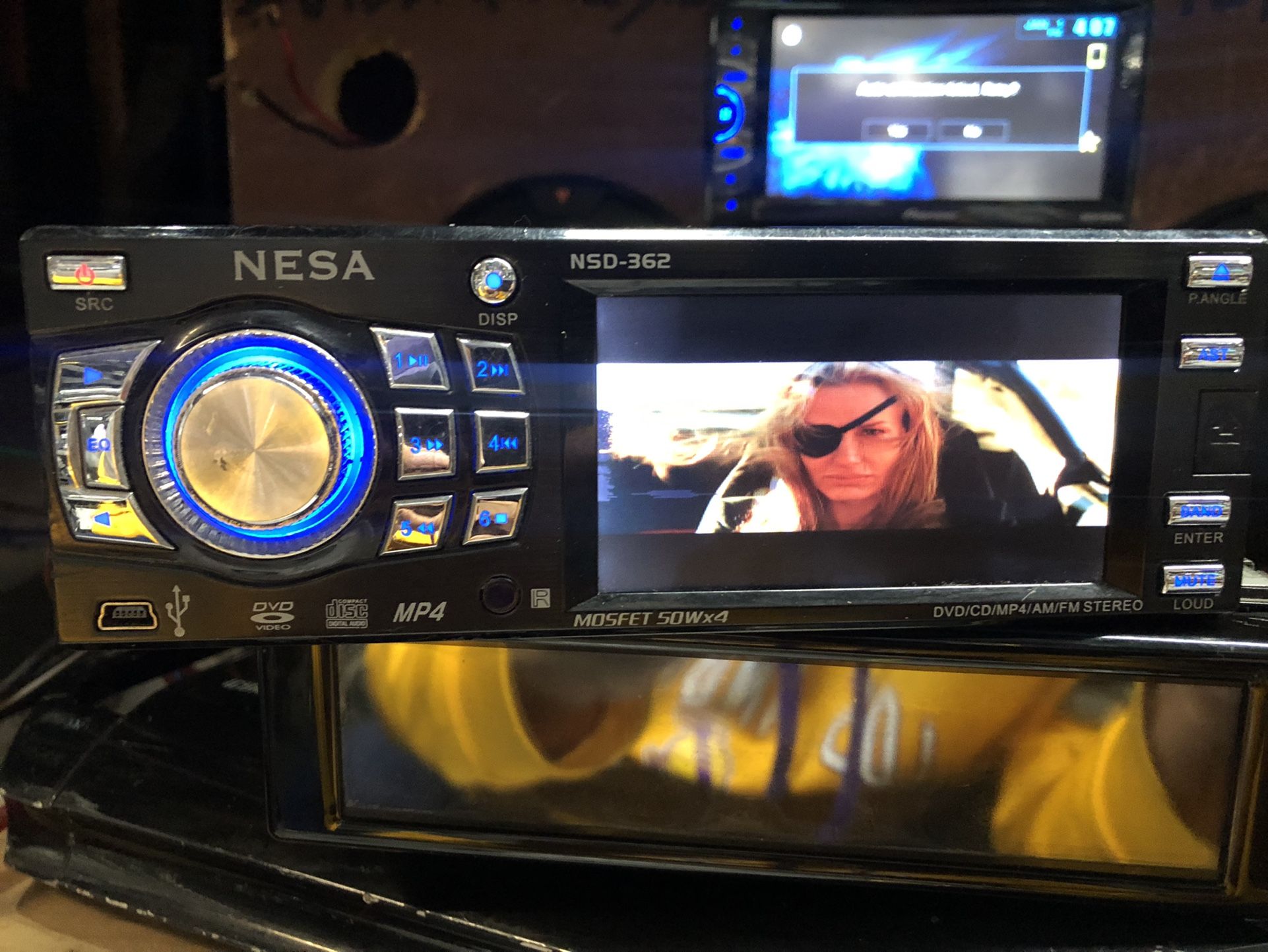 Car Stereo NESA Vision NSD-362T In-Dash 3.6" TFT-LCD Monitor with DVD/CD/MP3/VCD Receiver, TV Tuner