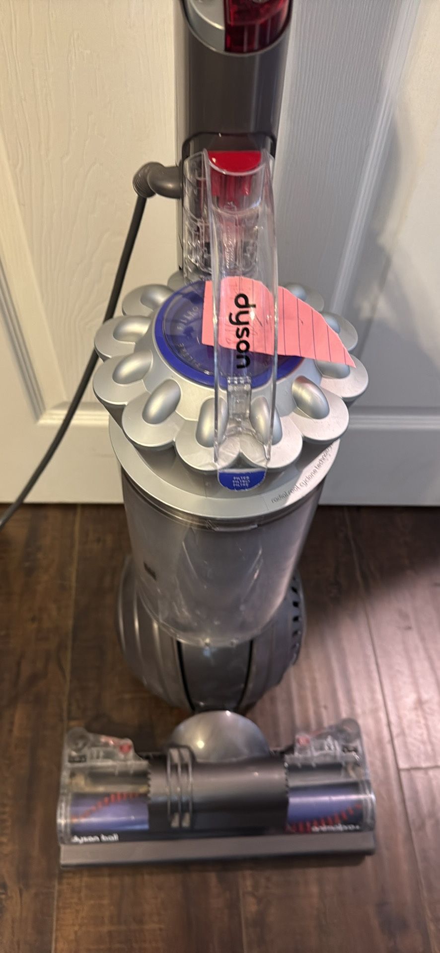 Dyson ball vacuum used still works great just not roller