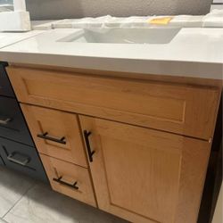 Light Wood Bathroom Vanity 30 inch with White Quartz Countertop and Sink